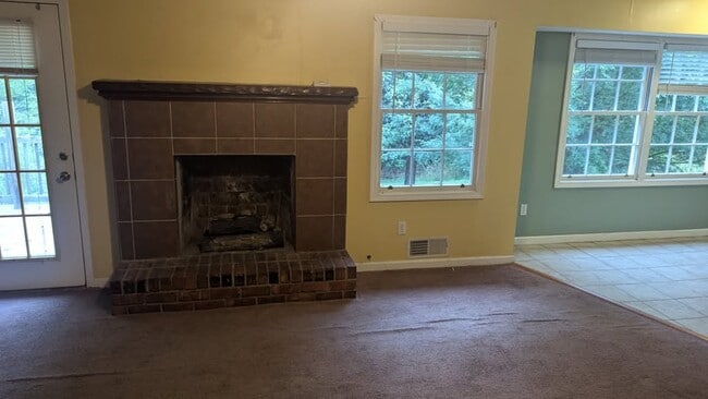 Photo - 256 Cavalier Rd