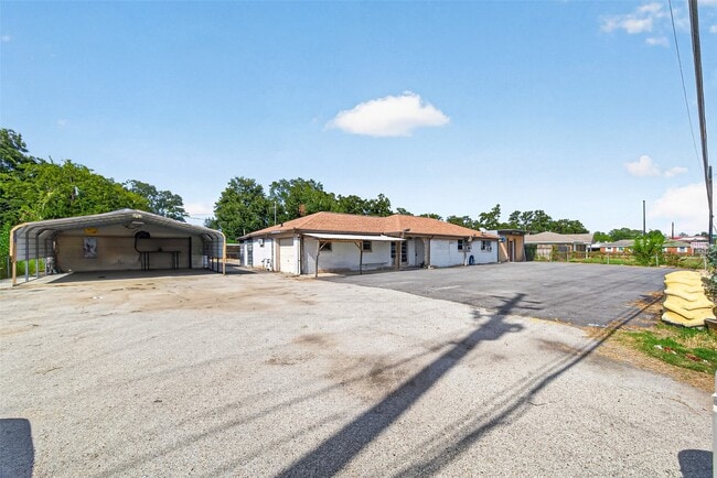 Photo - 13010 Cypress North Houston Rd