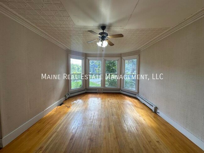 Photo - 445 Main St Unit A