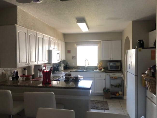 Photo - 227 Dawn Ct