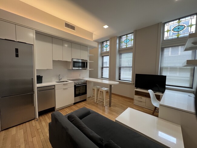 Building Photo - 113 Auburn St Unit 22 Rental