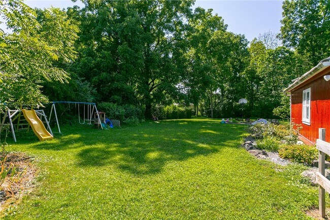 2153 5 Mile Line Road
