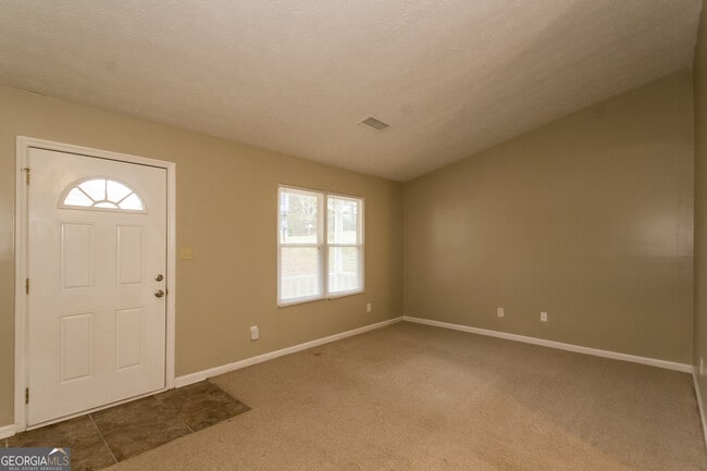 Photo - 5217 Scarbrough Ln