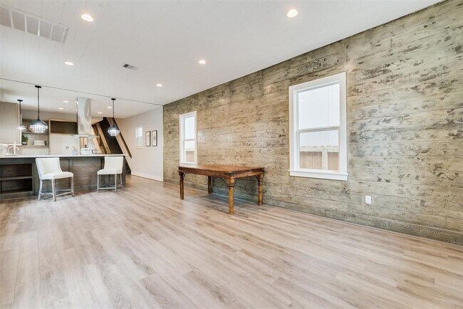 Photo - 1209 Summer St