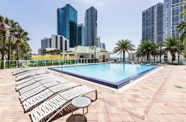 Photo - 41 SE 5th St