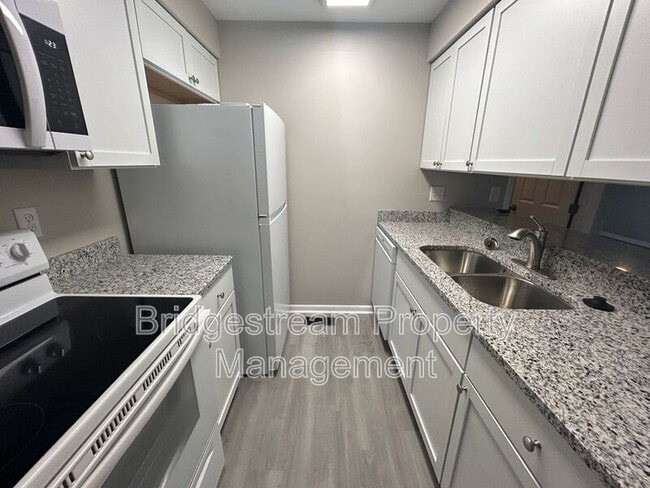 Photo - 4231 Knollcroft Rd