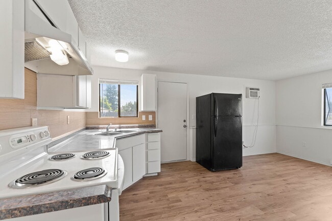 Photo - 2902 N Stone St