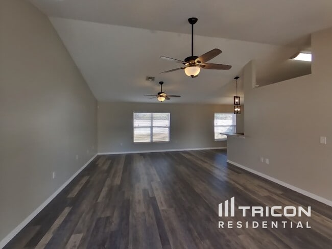 Photo - 3130 Wiltshire Ave