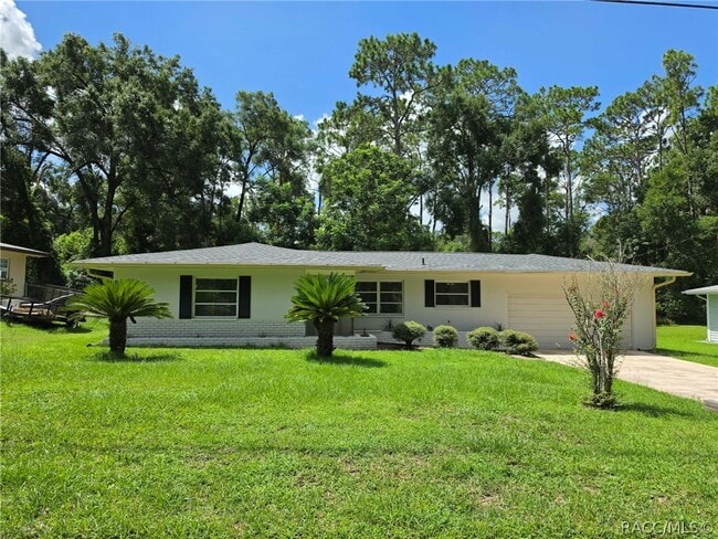 Building Photo - 6106 E Calico Ln