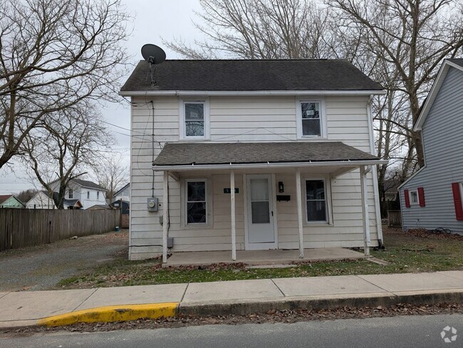 Building Photo - 508 W 7th St Rental