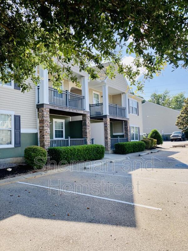 Building Photo - 3800 London Ct SW Unit 3800-204