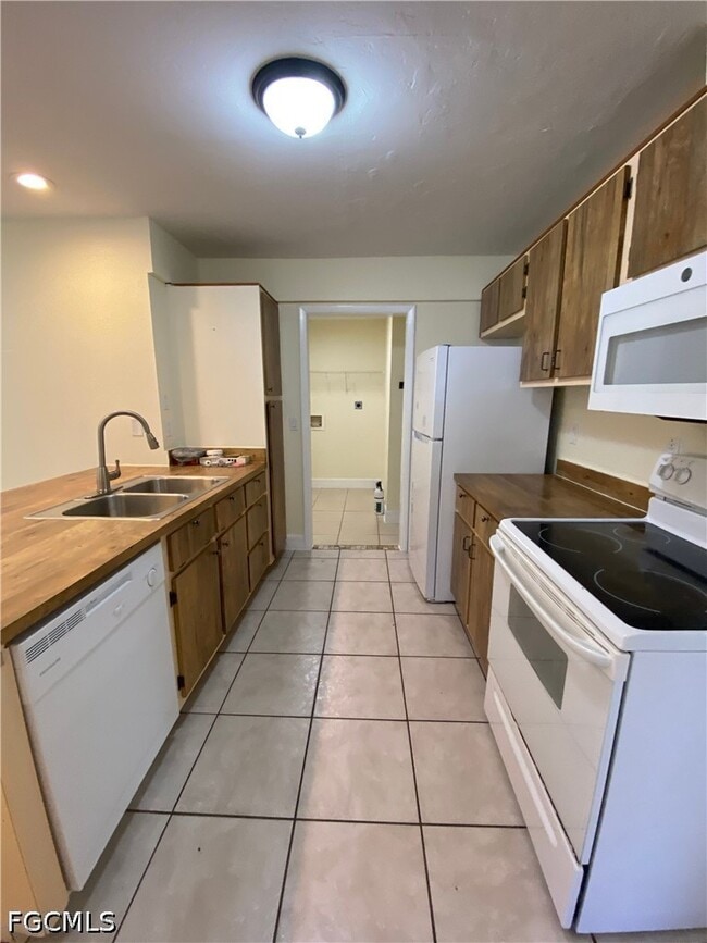 Photo - 1247 SW Santa Barbara Pl