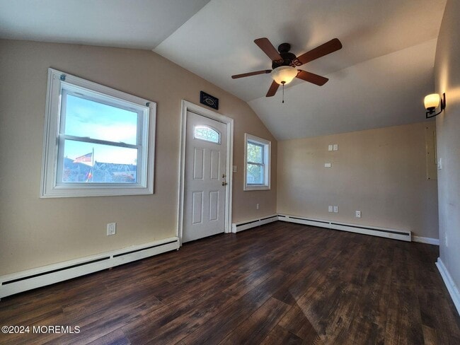 Photo - 43 Shoreland Terrace