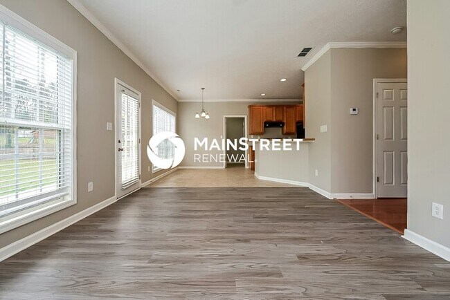 Photo - 4 Bedroom Pet-Friendly Home in Fayetteville, GA with Main Street Renewal