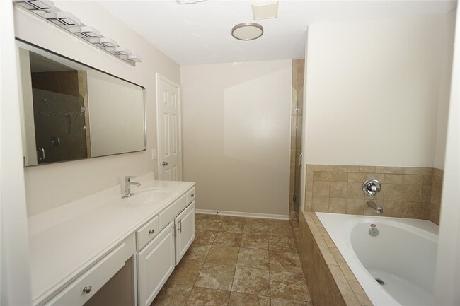 Photo - 2434 Ranch Hollow Ct
