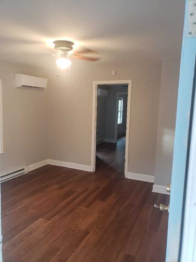 Photo - 299 Malvern Dr SW