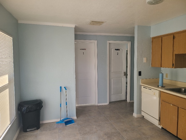 1224 Moselle Ave Unit 2