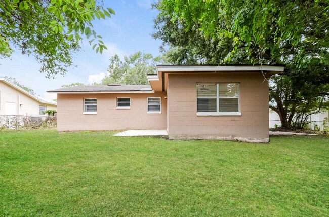 Building Photo - 521 Sunrise Dr Rental