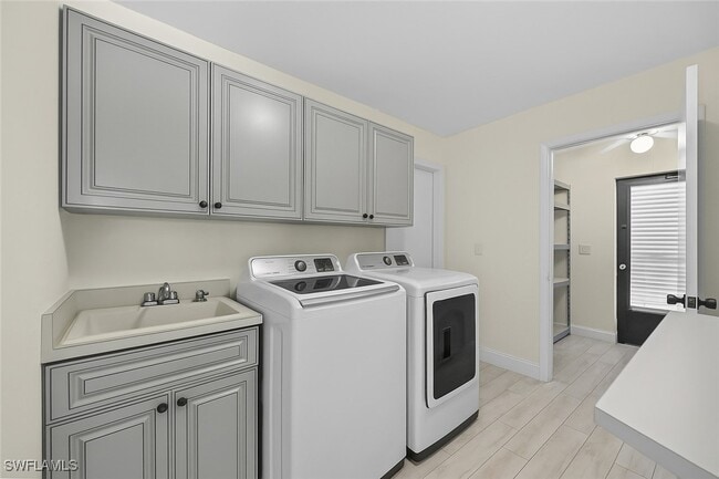 Building Photo - 9782 Campbell Cir