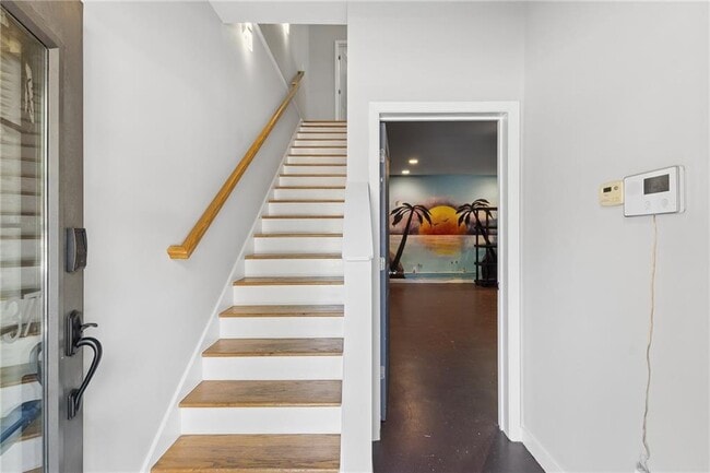 Photo - 238 Walker St SW