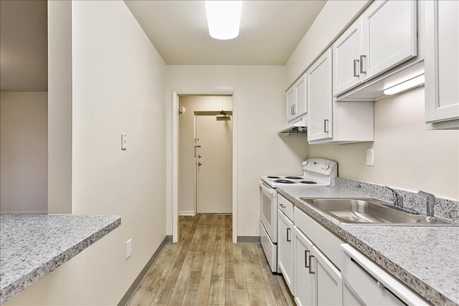 Parkwood Apartments