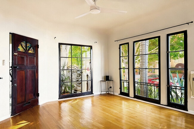 01-Living Room - 632 N Sycamore Ave