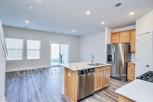 Photo - 603 Purteview Pl