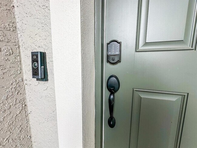 Photo - 4608 Gliding Wave St