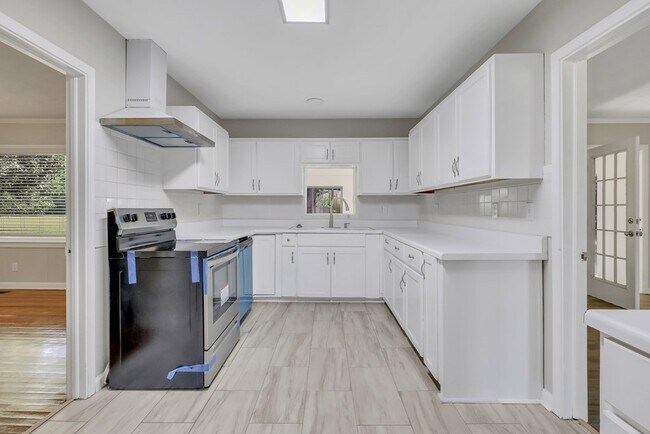 Photo - 3295 Odum Hwy