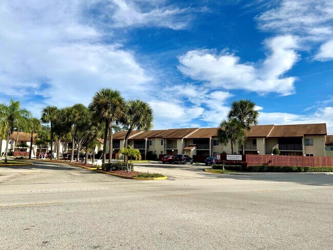 Photo - 7931 Southgate Blvd Unit E8