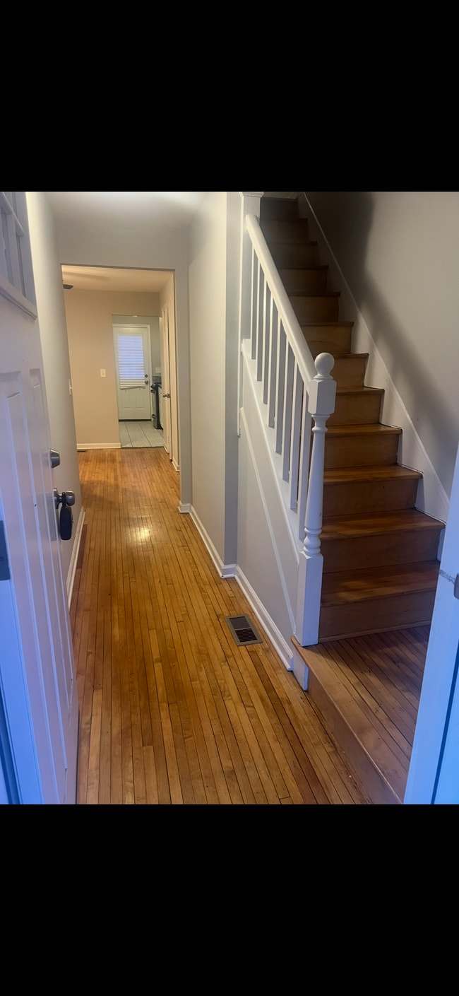 Photo - 220 Colgate Ave