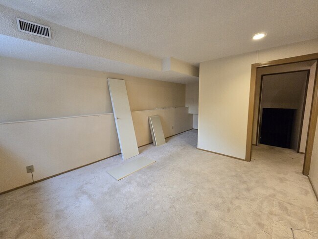 Photo - 2624-2648 48 St NW