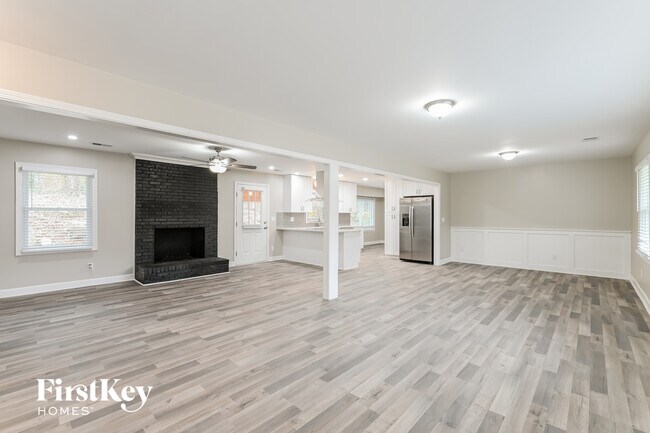 Photo - 946 Hargett Ct