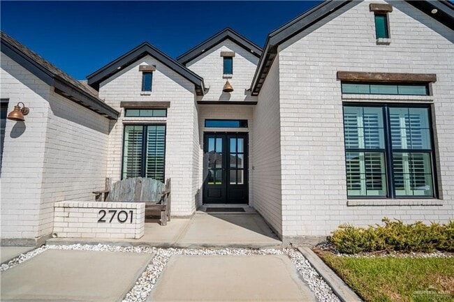 Photo - 2701 Windsor St