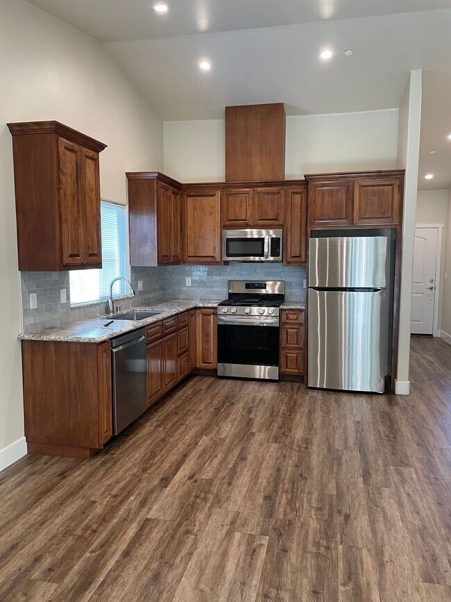 Photo - 820 La Baig Dr Unit 820-300