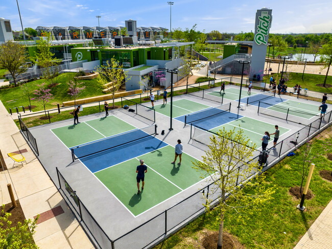 Photo - 4721 Colmar Dr