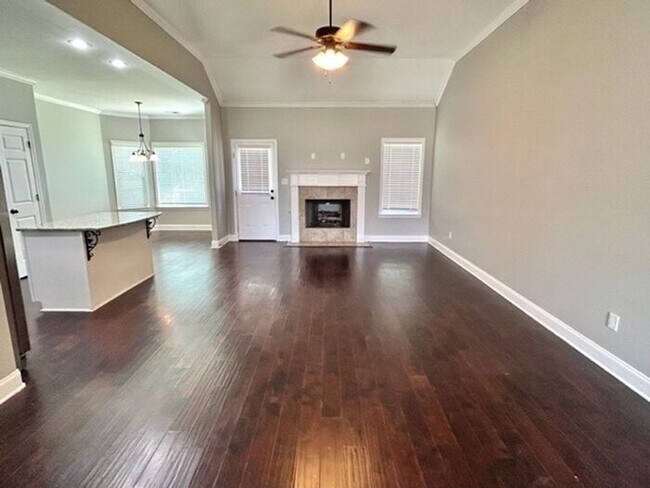 Photo - Now Leasing a 4-bedroom 2 bath home in Oli...