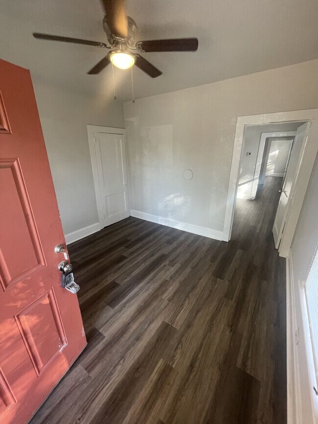 Photo - 2 bd 1 ba duplex