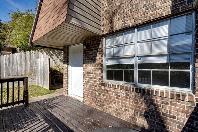 Photo - 732 Marley Way