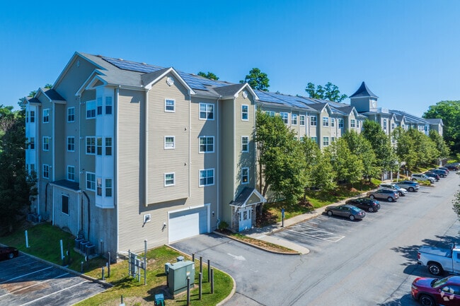 Building Photo - The Commons at Boston Road Rental