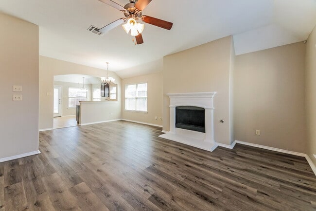 Photo - 1429 Hawk Valley Dr