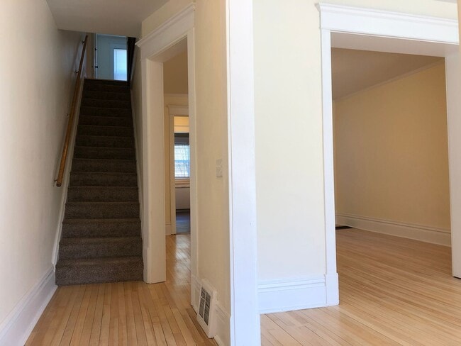 Photo - Amazing Vintage Townhouse. Uber Convenient...