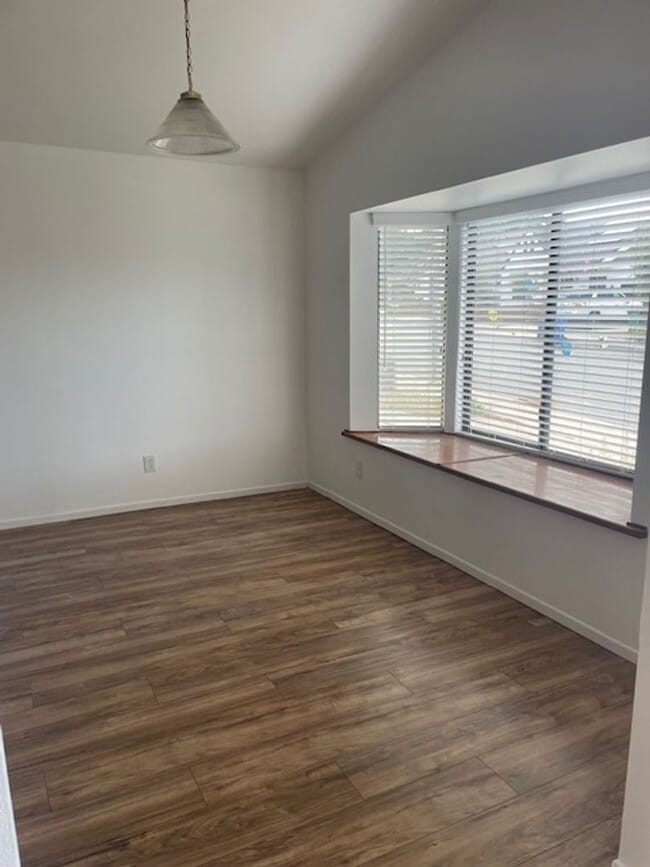 Photo - 4 Bedroom House In Laguna Lake Area
