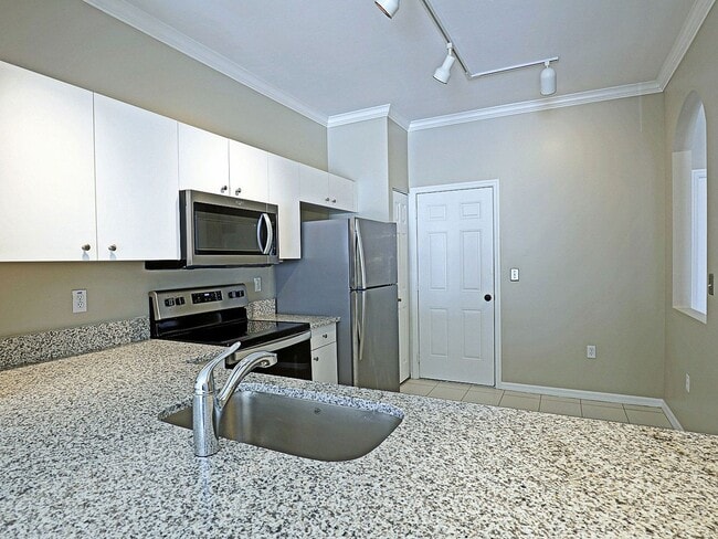 Photo - Forest Lake Townhomes 3647-107 Unit 3647 Pine Oak Circle, 107
