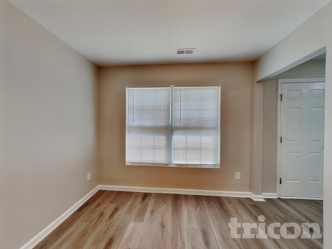 Photo - 3615 Cyrus St