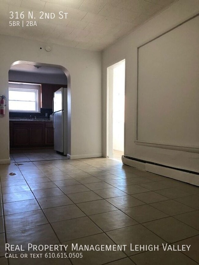 Photo - 316 N 2nd St