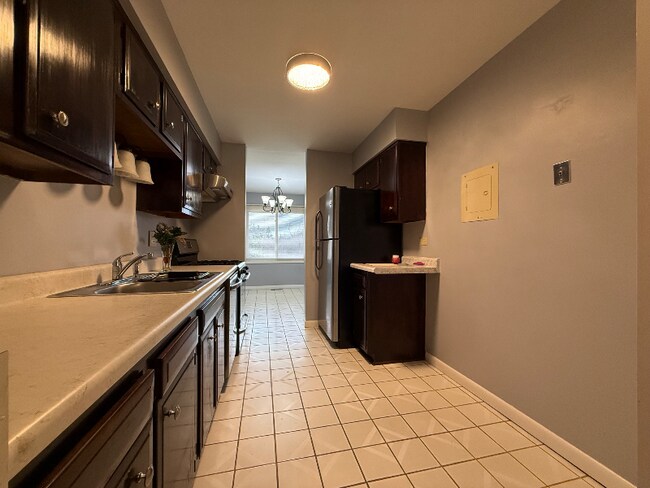 3108 Roberts Dr Unit 6
