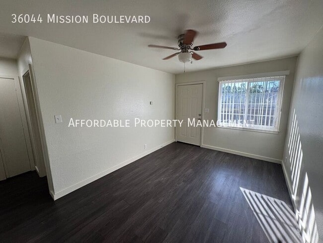 Photo - 36044 Mission Blvd
