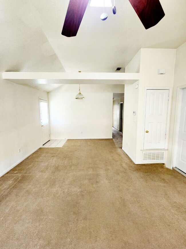 Photo - 3208 Raven Dr Unit A