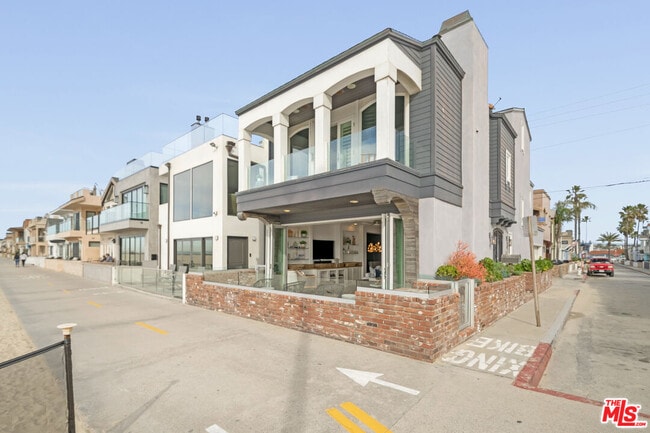 2400 W Oceanfront